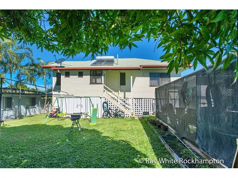 177 Earl Street, Berserker QLD 4701