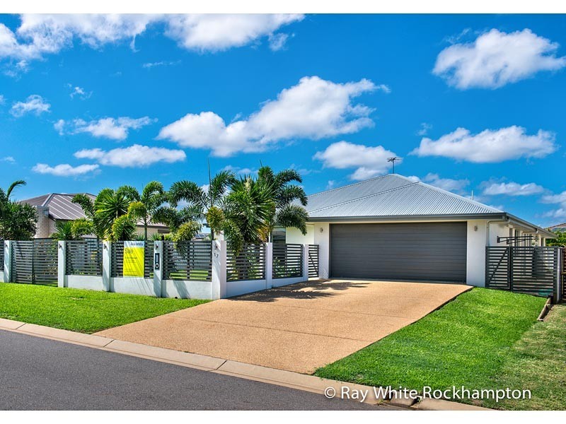 17 Jamie Crescent, Gracemere QLD 4702