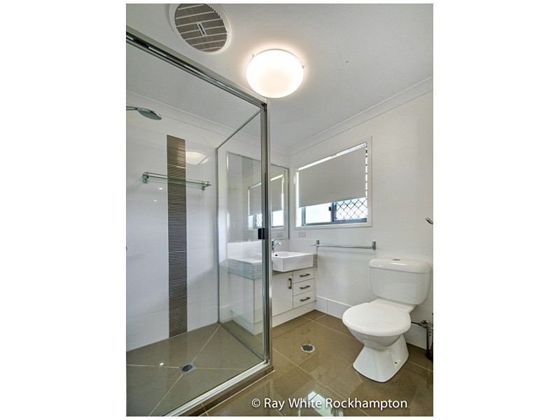 17 Jamie Crescent, Gracemere QLD 4702