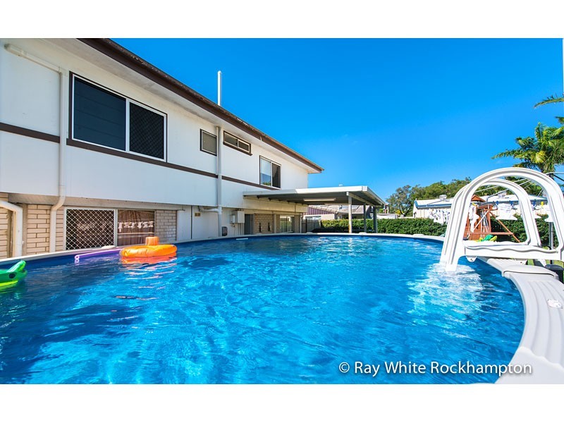 33 Barker Street, Kawana QLD 4701
