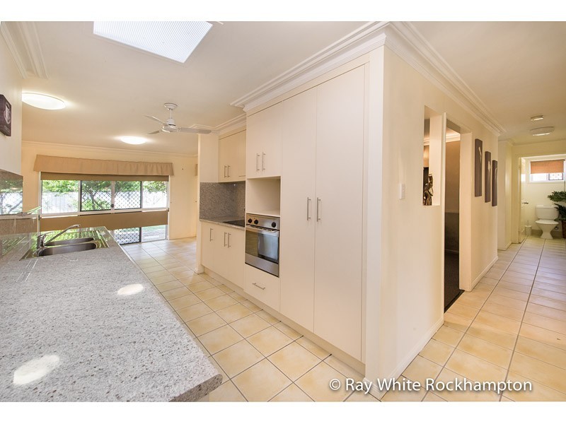 42 Kavanagh Crescent, Koongal QLD 4701