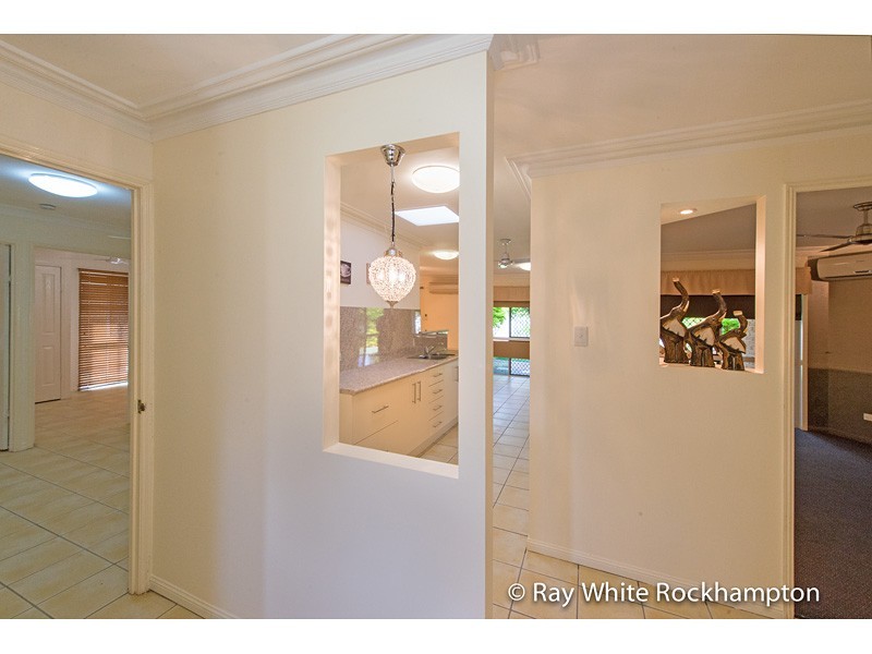 42 Kavanagh Crescent, Koongal QLD 4701