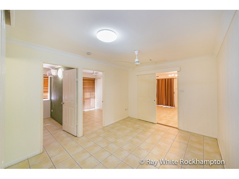 42 Kavanagh Crescent, Koongal QLD 4701