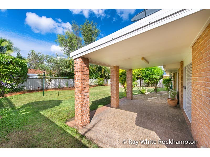 42 Kavanagh Crescent, Koongal QLD 4701