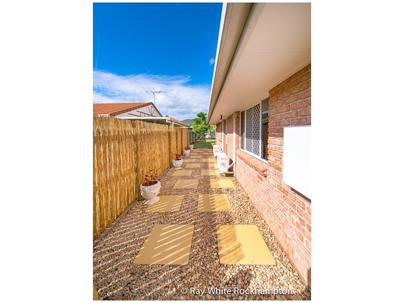42 Kavanagh Crescent, Koongal QLD 4701