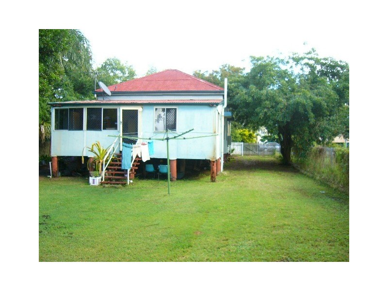 102 Nobbs Street, Berserker QLD 4701