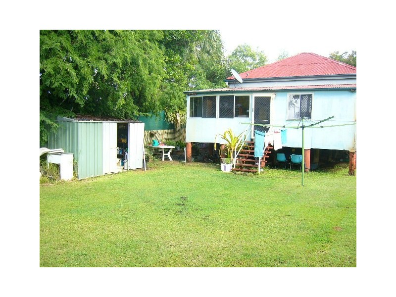102 Nobbs Street, Berserker QLD 4701