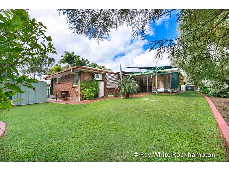 3 Orana Place, Kawana QLD 4701