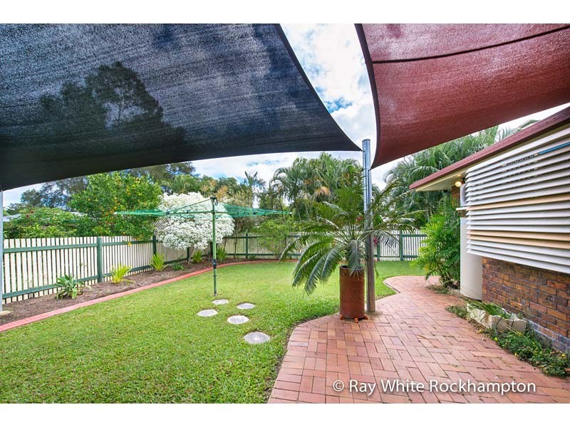 3 Orana Place, Kawana QLD 4701