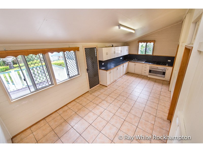 10 Lion Creek Road, Wandal QLD 4700