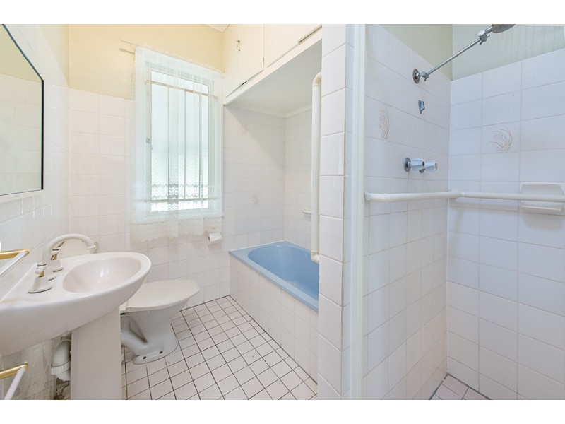 69 Eton Street, West Rockhampton QLD 4700