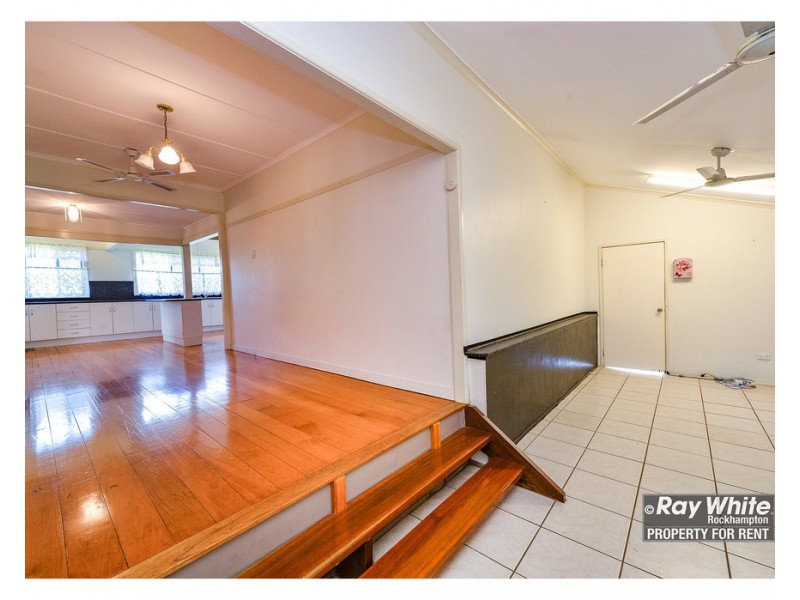 62 Park Street, Park Avenue QLD 4701