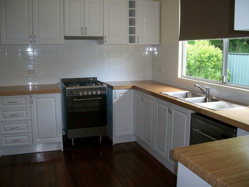 16 Considine Street, The Range QLD 4700