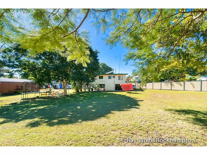 7 Sydney King Close, Gracemere QLD 4702