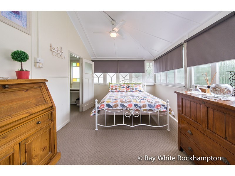 258 Agnes Street, The Range QLD 4700
