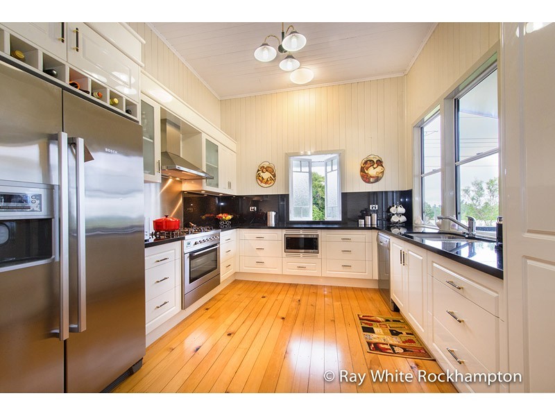 258 Agnes Street, The Range QLD 4700