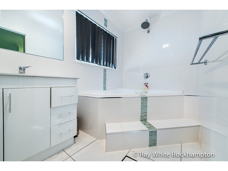 29 Kerrie Meares Crescent, Gracemere QLD 4702