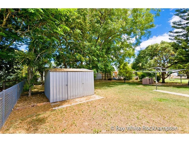 88 Buzacott Street, Park Avenue QLD 4701