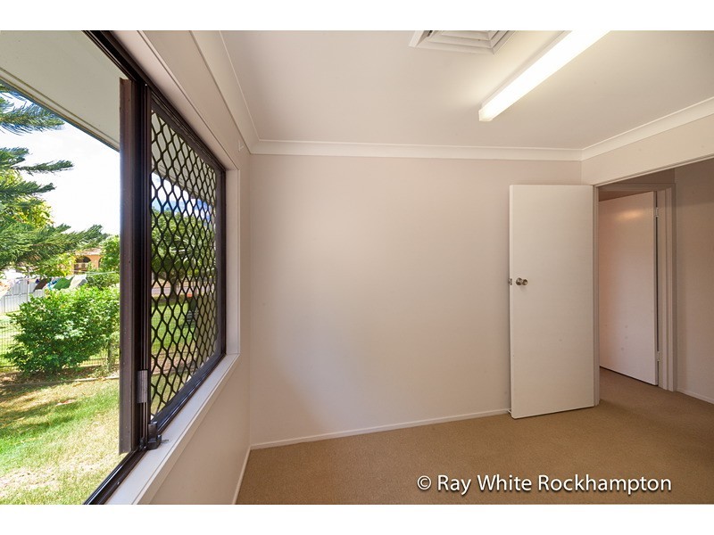 88 Buzacott Street, Park Avenue QLD 4701