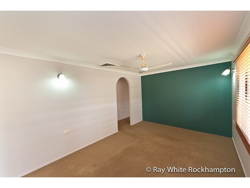 88 Buzacott Street, Park Avenue QLD 4701