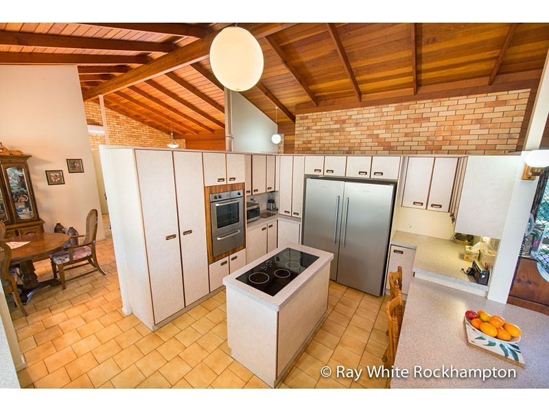 62978 Bruce Hwy, Etna Creek QLD 4702