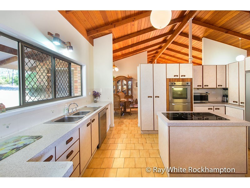 62978 Bruce Hwy, Etna Creek QLD 4702