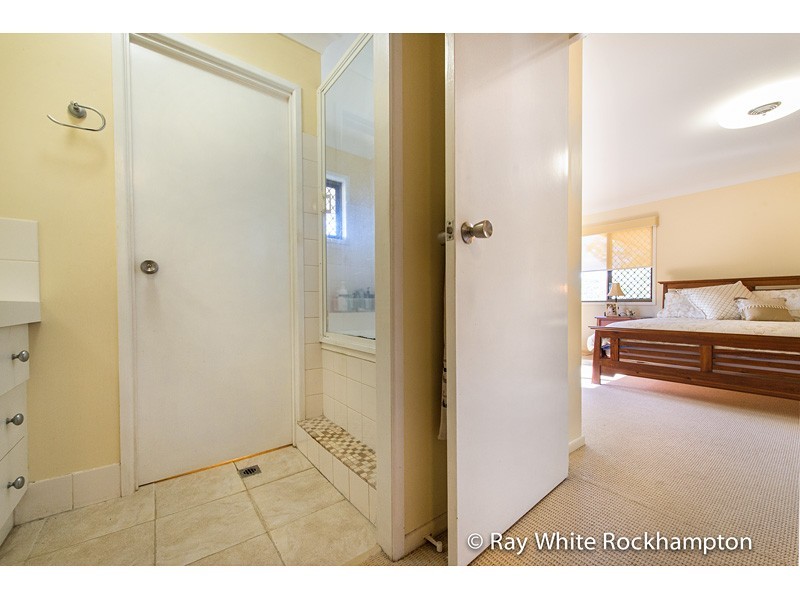 62978 Bruce Hwy, Etna Creek QLD 4702