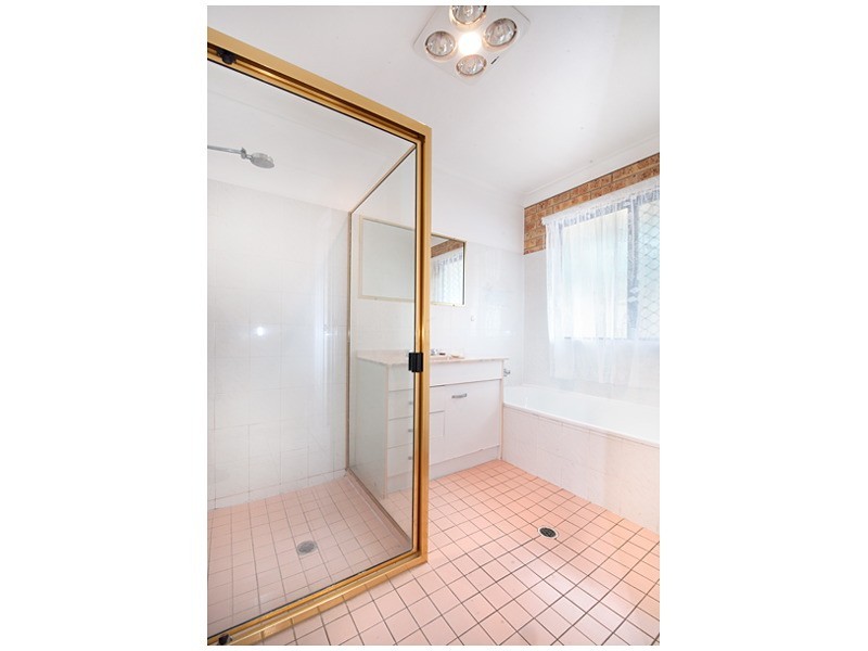 6 Belfield Avenue, Frenchville QLD 4701