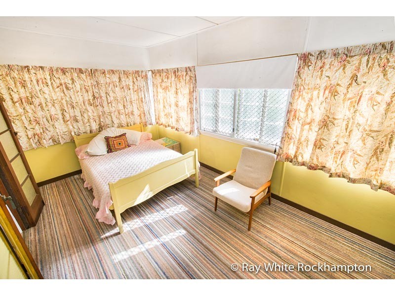 17 Wentworth Terrace, The Range QLD 4700