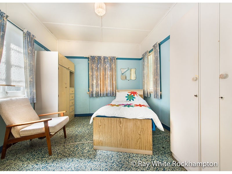 17 Wentworth Terrace, The Range QLD 4700