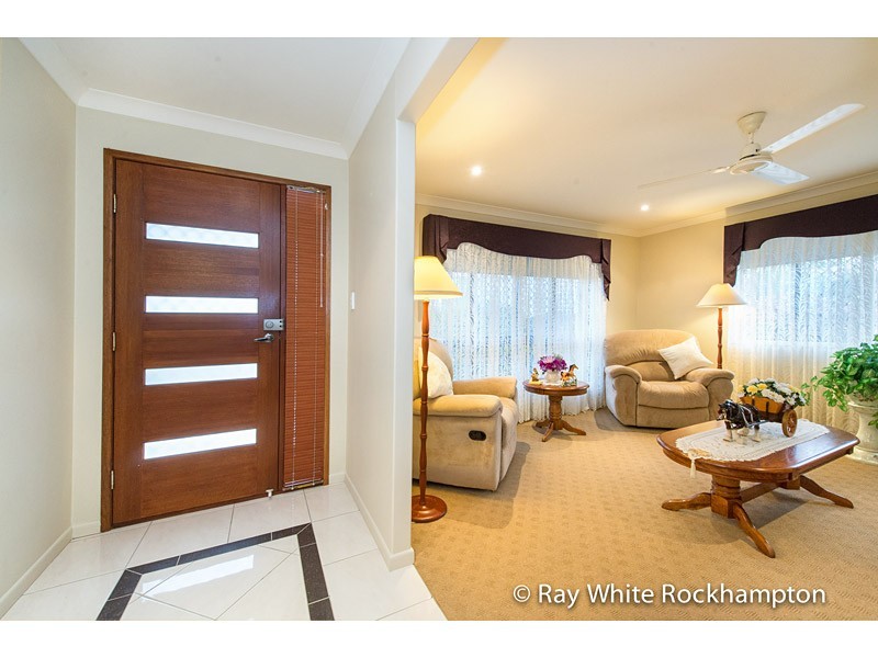 19 Connemara Drive, Kawana QLD 4701
