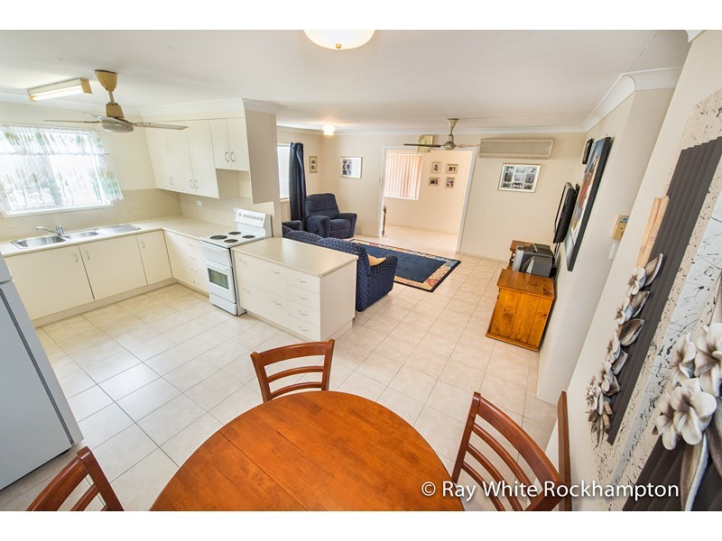 127 Haynes Street, Kawana QLD 4701