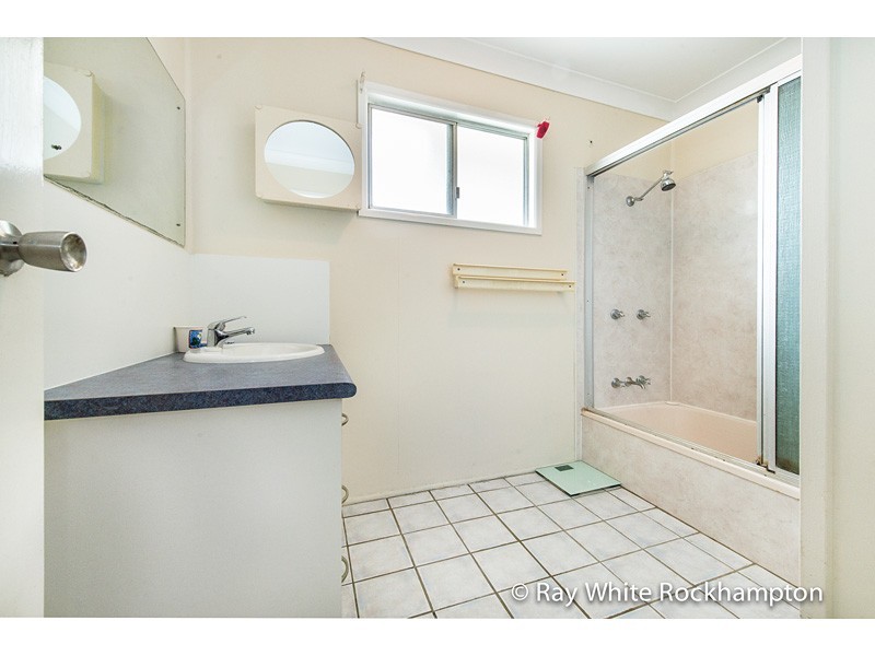 127 Haynes Street, Kawana QLD 4701