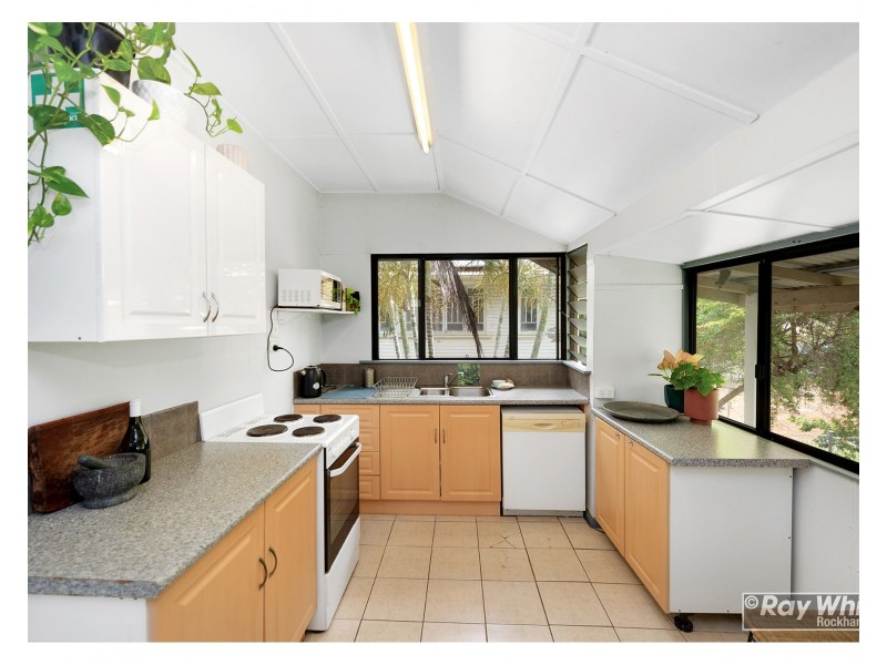 11 Birdwood Street, Wandal QLD 4700