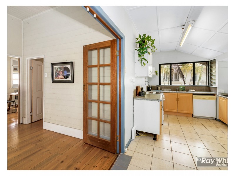 11 Birdwood Street, Wandal QLD 4700