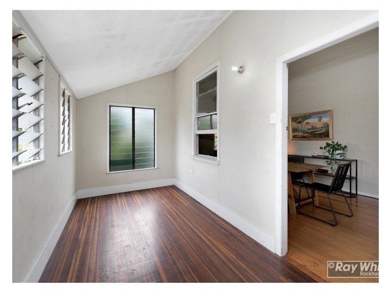 11 Birdwood Street, Wandal QLD 4700