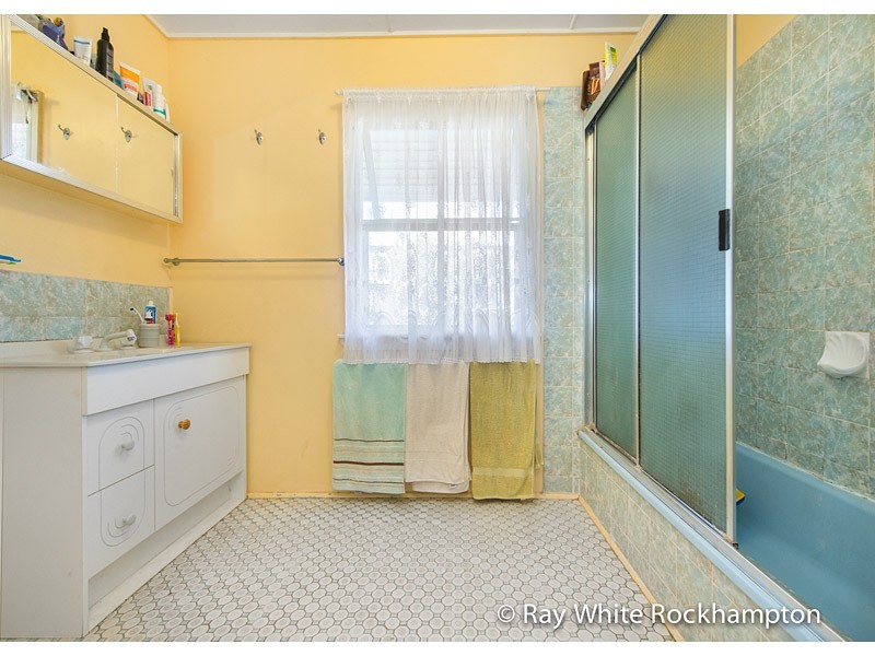 320 Duthie Avenue, Frenchville QLD 4701