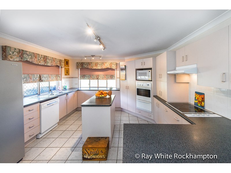 41 Hendy Drive, Glenlee QLD 4711