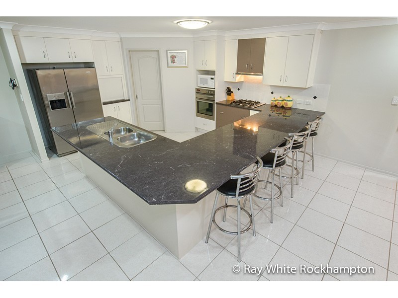 11 Goldfinch Drive, Parkhurst QLD 4702