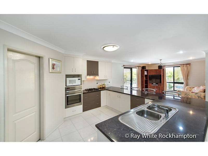 11 Goldfinch Drive, Parkhurst QLD 4702