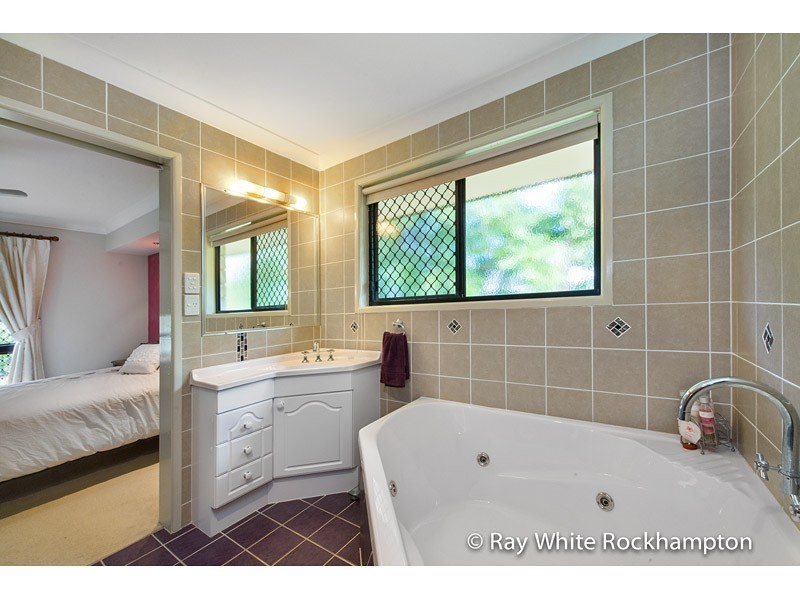 11 Goldfinch Drive, Parkhurst QLD 4702