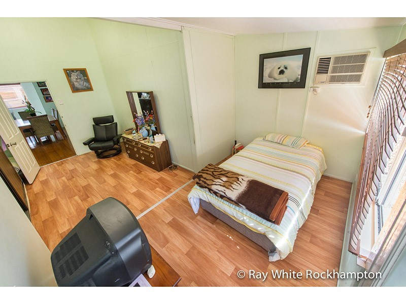 43 West Street, The Range QLD 4700