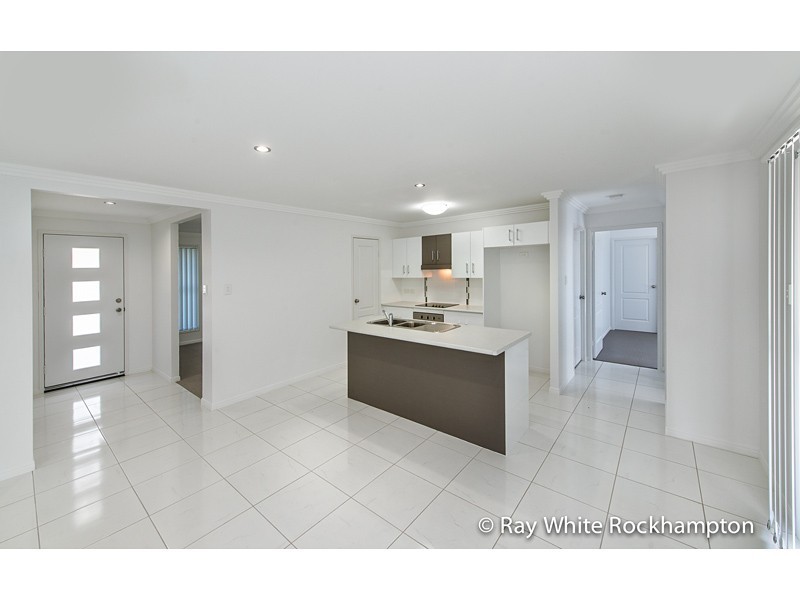 1 Tawarra Crescent, Gracemere QLD 4702