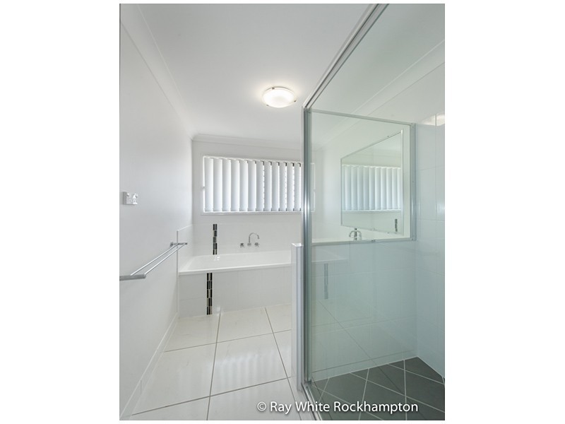 1 Tawarra Crescent, Gracemere QLD 4702