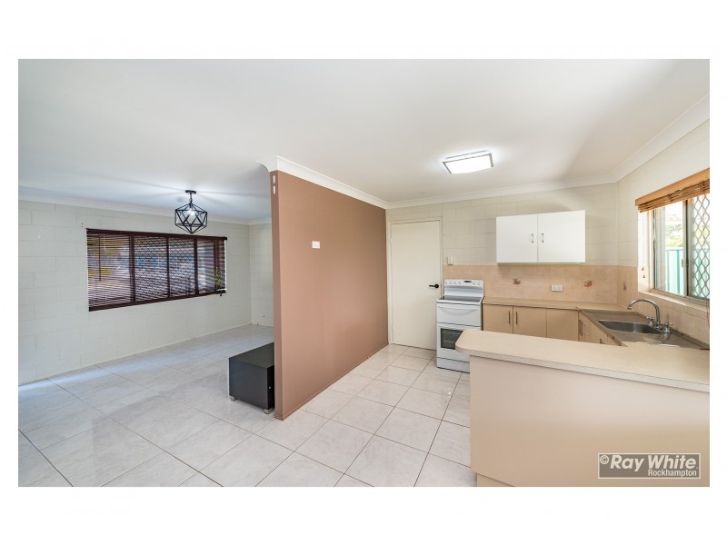 247 Richardson Road, Kawana QLD 4701