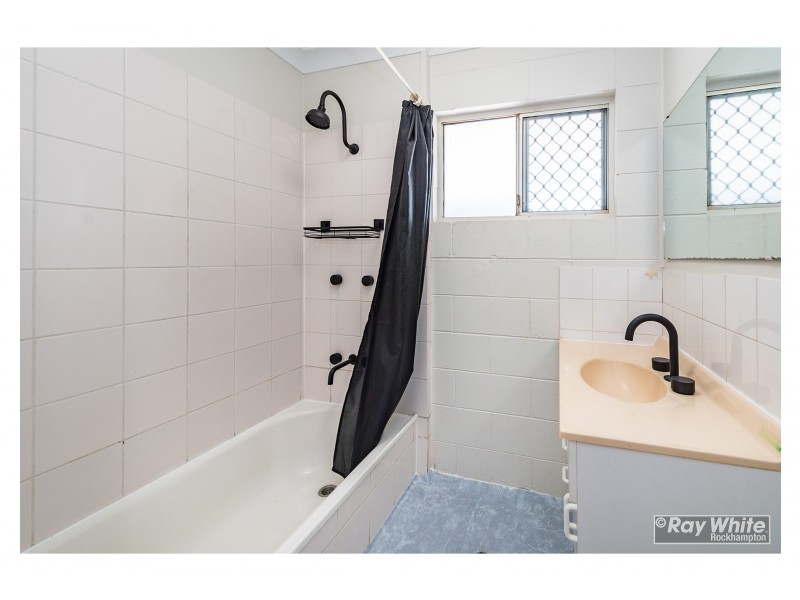 247 Richardson Road, Kawana QLD 4701