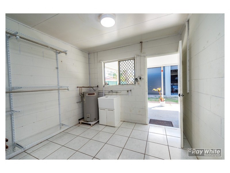 247 Richardson Road, Kawana QLD 4701