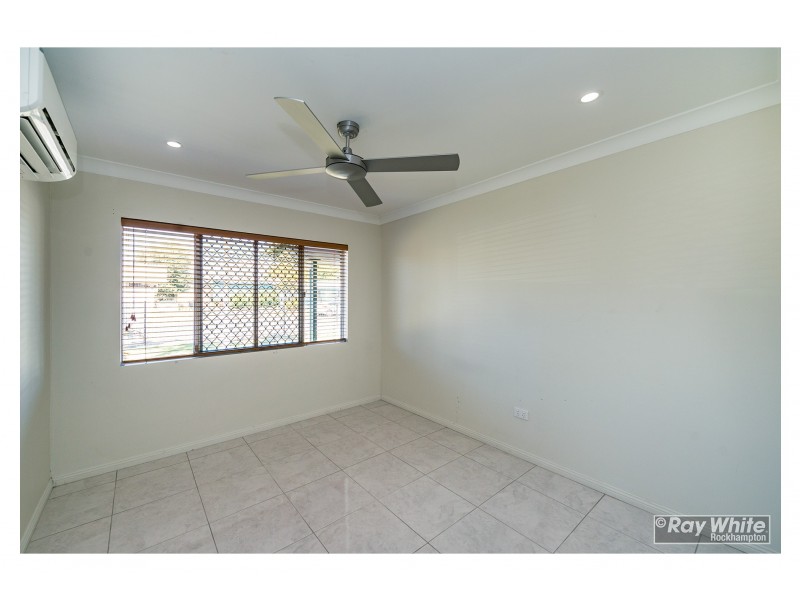 247 Richardson Road, Kawana QLD 4701