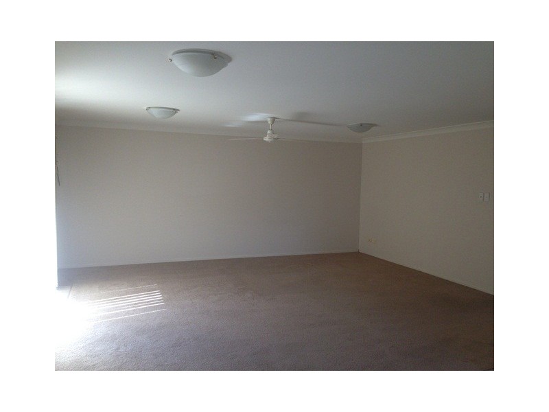 1/5 Carara Drive, Kawana QLD 4701