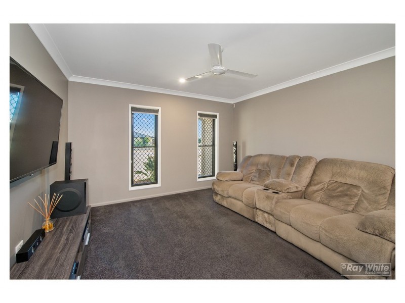 4 Peregrin Court, Parkhurst QLD 4702